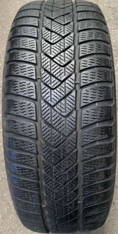 Kitkarenkaat Pirelli Winter sottozero 3