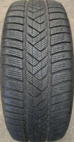 Kitkarenkaat Pirelli Winter sottozero 3