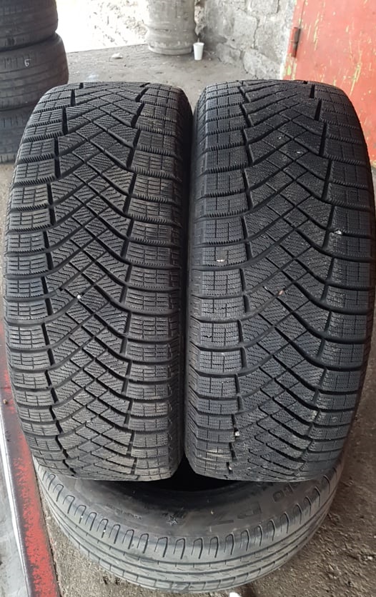 lamellrehv Pirelli WINTER ICE ZERO FR