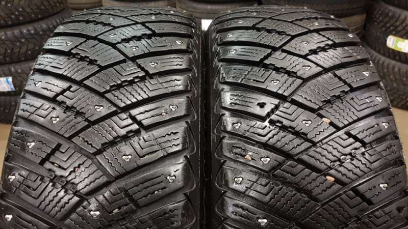 dubbdäck Goodyear Ultra Grip Ice Arctic