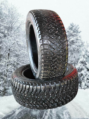Winter studded Goodyear Ultra Grip Arctic 2