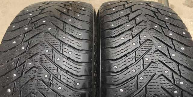 Winter studded Nokian Hakkapeliitta 8 SUV