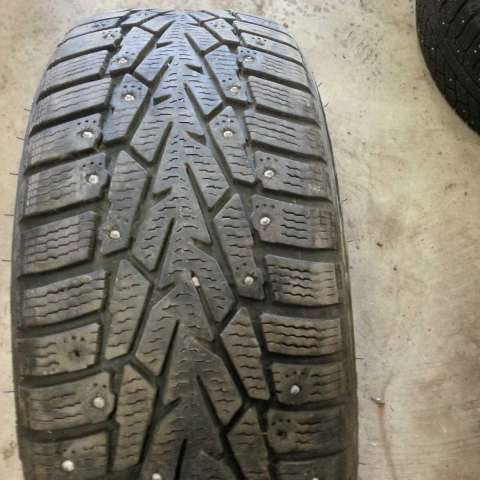 Nastarenkaat Nokian Hakkapeliitta 7 SUV