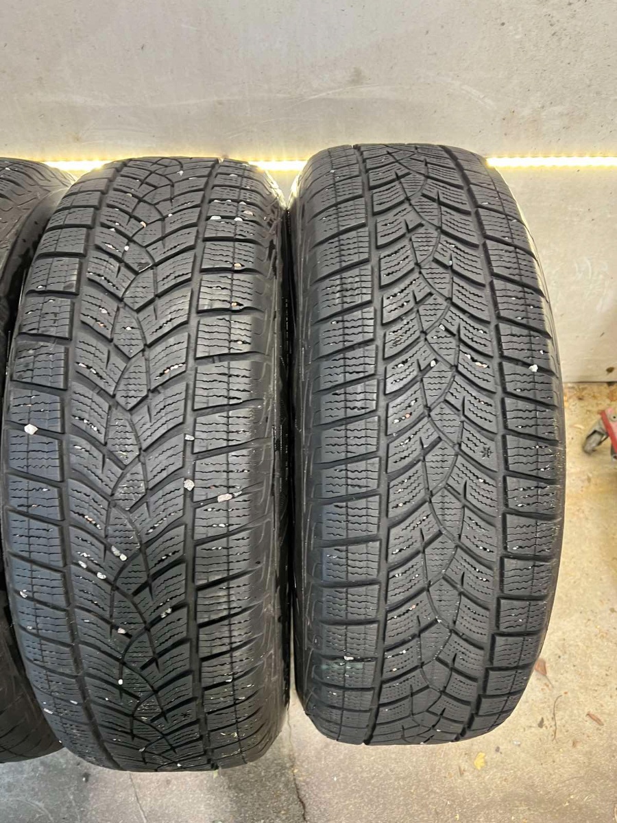 lamellrehv Goodyear Ultra Grip Ice SUV G1