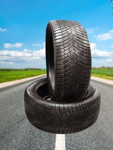 All weather tires Pirelli Scorpion All Season SF2