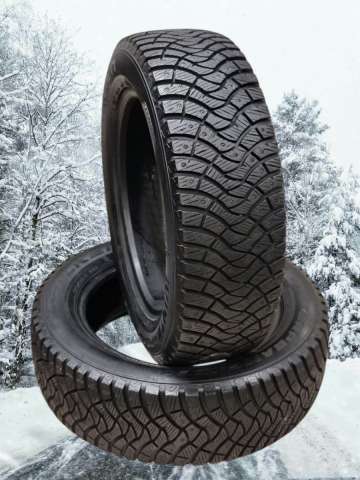 Winter studded Falken Winterpeak F-Ice 1