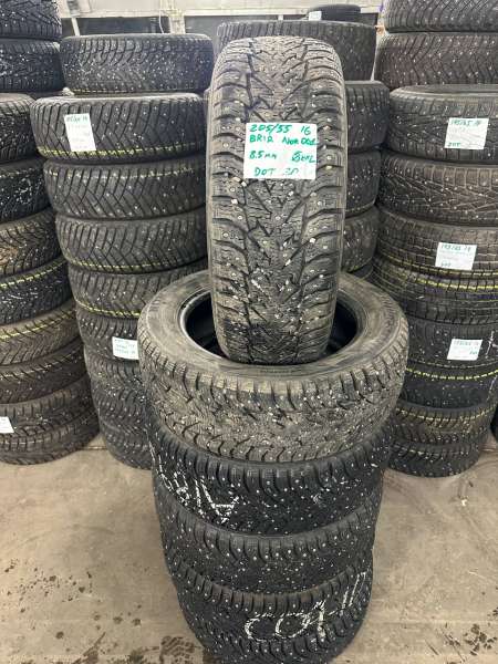 Winter studded Bridgestone Noranza 001