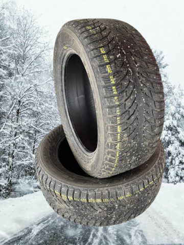 Winter studded Nokian Hakkapeliitta 9 SUV