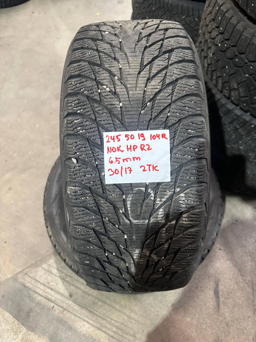 lamellrehv Nokian Hakkapeliitta R2