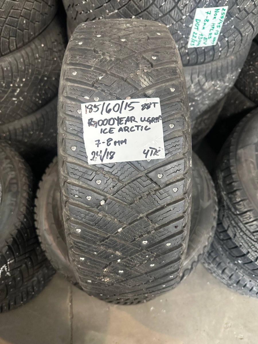 naastrehv Goodyear Ultra Grip Ice Arctic