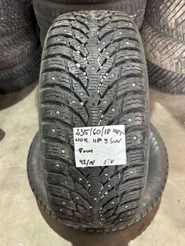 Winter studded Nokian Hakkapeliitta 9 SUV