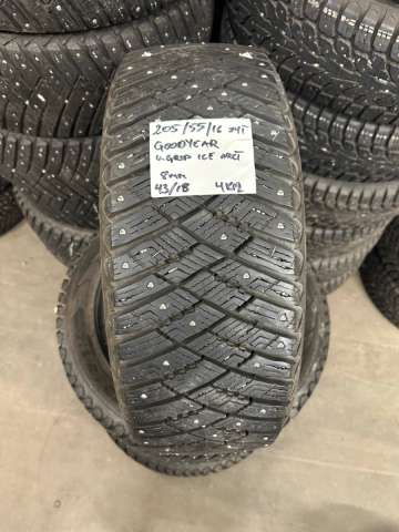 Nastarenkaat Goodyear Ultra Grip Ice Arctic