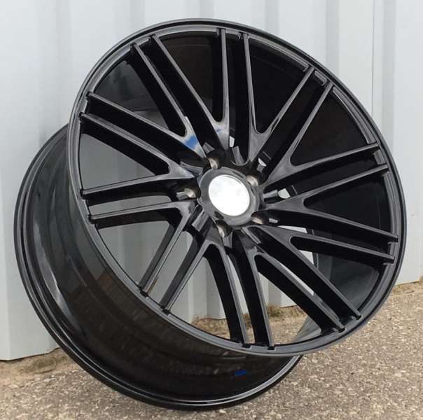 aluvanteet JIL Wheels LU579(M+6L)Black(BL)RACIN((AKC115Eur)Vo
