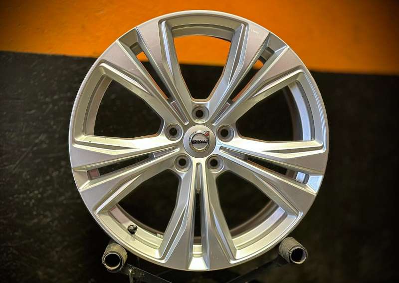 aluvanteet Volvo Original