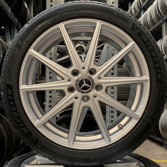 valuveljed Mercedes-Benz A1784010000 (A-Class W178)