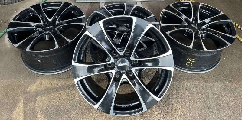 aluvanteet Alutec Black Sun