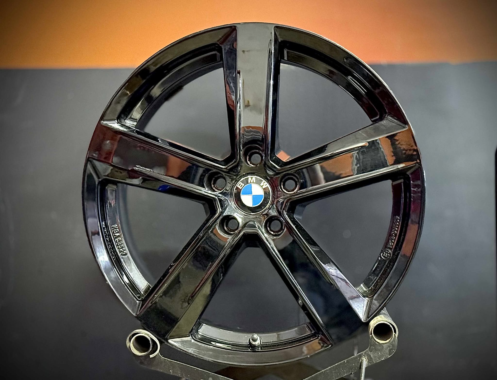 valuveljed BMW Dezent