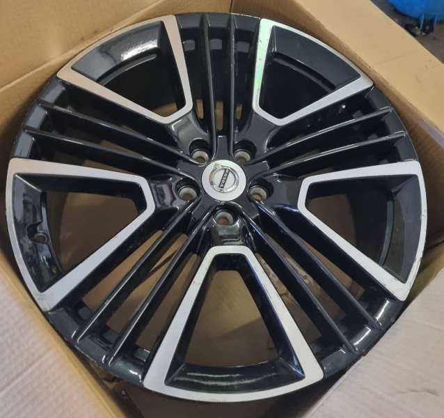 aluvanteet Volvo Original