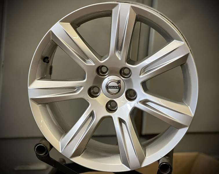 aluvanteet Volvo Original