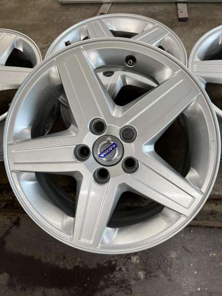 aluvanteet Volvo Original